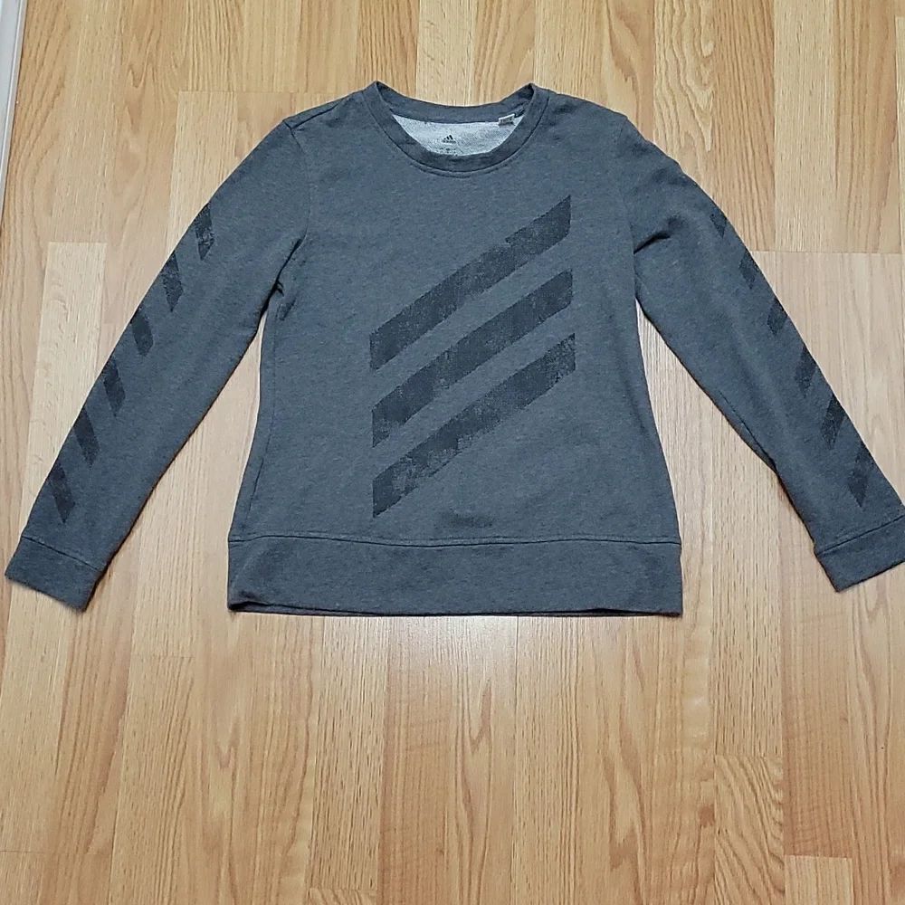 Adidas small pullover creneck sweater